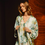 Laurence Tavernier - Pyjama en satin de viscose, Panorama