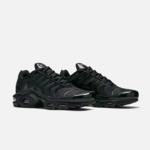 Nike Air Max Plus Triple Black