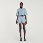 Short large en denim orné de strass
