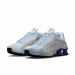 NIKE SHOX R4