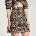 Jupe courte en broderie anglaise