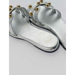 Mules en cuir ornées de studs