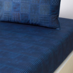 Kenzo - Drap housse en satin bleu, K Sashiko