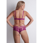 Shorty Into The Groove