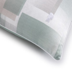 Lacoste - Taie d'oreiller en satin de coton lavé vert, L Songe