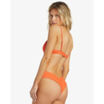 TANLINES FIJI