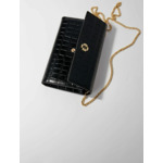 Pochette en cuir embossé effet croco