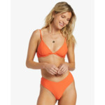 TANLINES FIJI