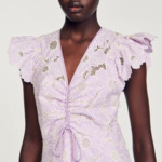 Robe courte en guipure marguerites