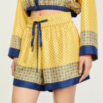 Short fluide en soie imprimée