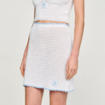 Jupe courte en crochet
