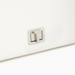 Grand sac bandoulière Eva en cuir grain caviar