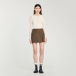 Pull en maille avec broderie