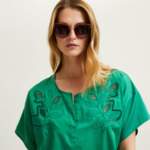 Laurence Tavernier - Chemise de nuit courte en satin, Hawai