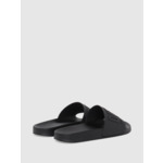 Claquettes de piscine avec logo embossé