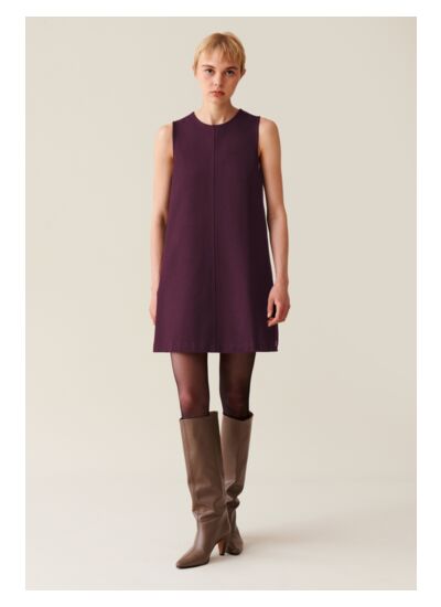 Robe courte sans manches