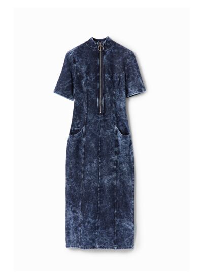 ROBE RACE
