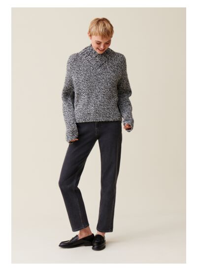 Pull grosse maille col V gris