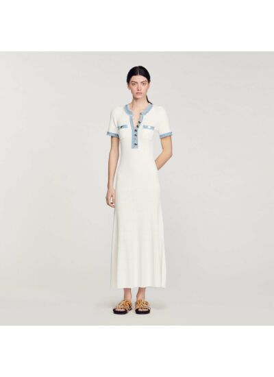 Robe longue en maille à détails denim