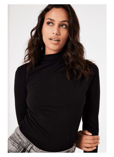 Women T-shirt Black
