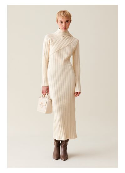 Robe longue maille écharpe à nouer