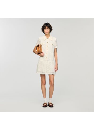 Robe courte en dentelle