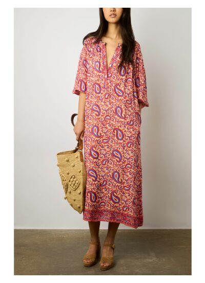 ROBE EVAN