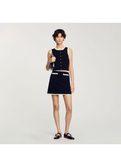 Jupe courte à détails crochetés