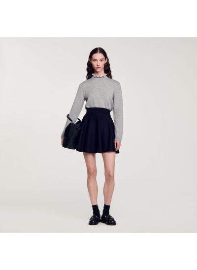 Pull à col volanté