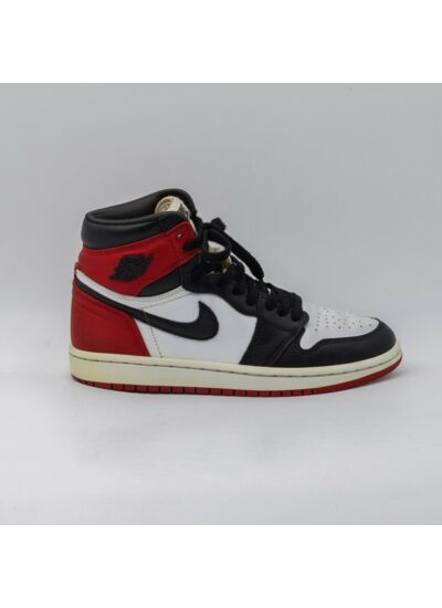 Air Jordan 1 Retro High Satin Black Toe