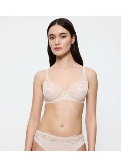 Soutien-gorge avec armatures