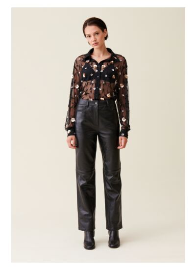 Chemise noire transparente brodée