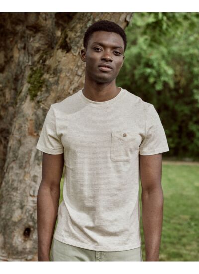 T-shirt rouge & crème poche poitrine