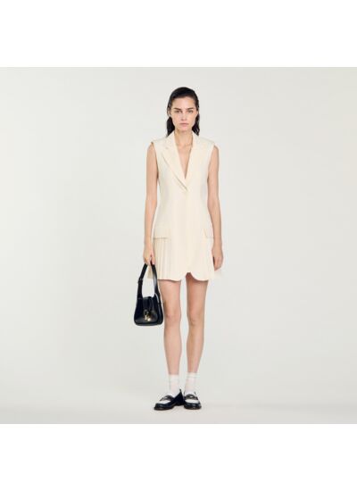 Robe courte tailleur plissée