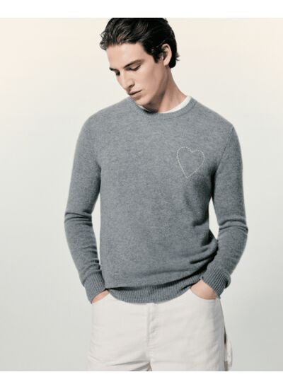 Pull Col Rond Coeur Brodé