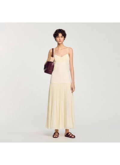 Robe longue plissée