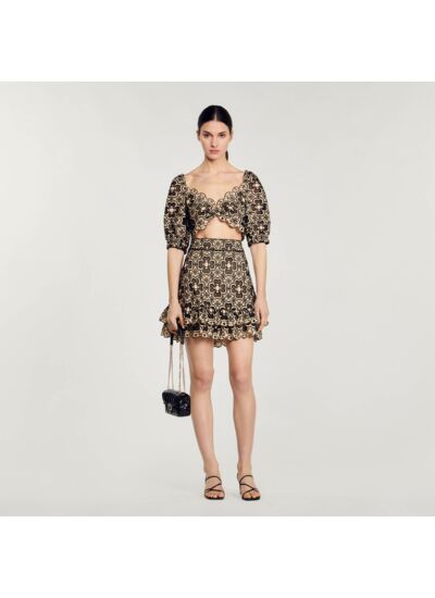 Jupe courte en broderie anglaise