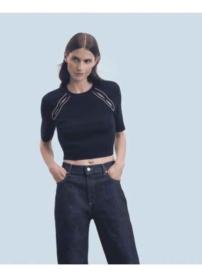 Top Manches Courtes Ouvertures et Broderies