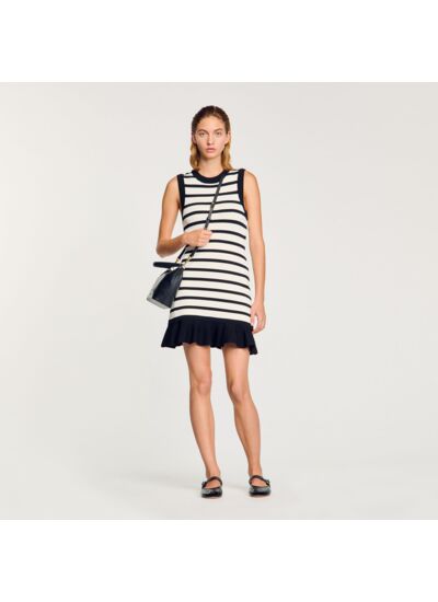 Robe courte en maille à rayures