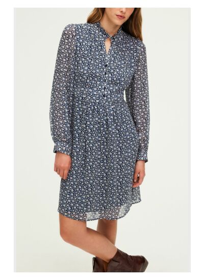 Robe Shana