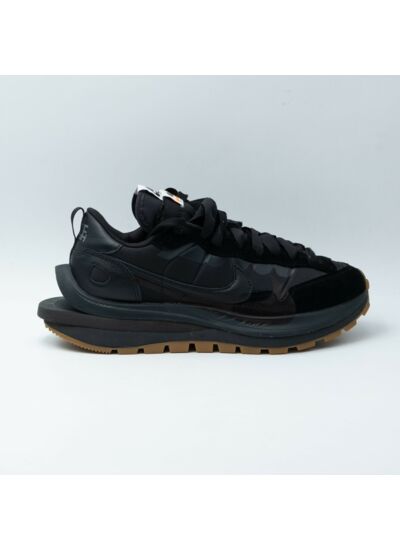 Nike Vaporwaffle sacai Black Gum