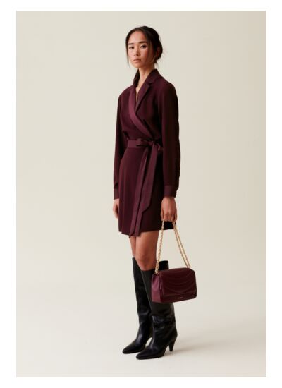 Robe cache-cœur col tailleur