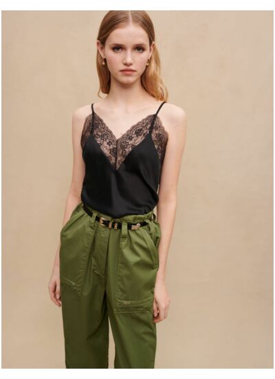 Top en satin de soie et dentelles