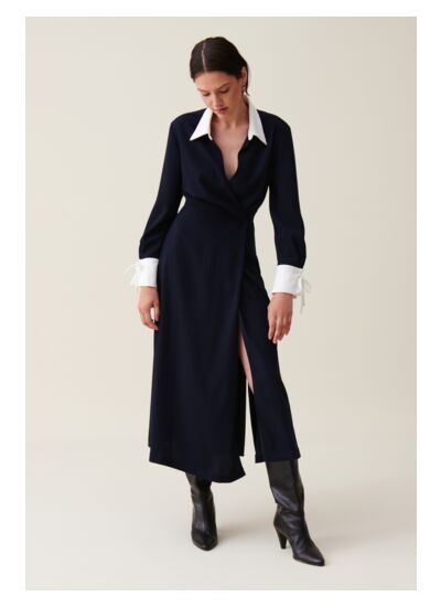 Robe longue fluide croisée marine