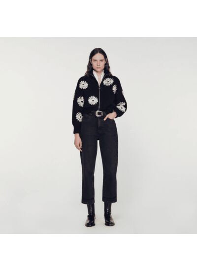 Pull camionneur orné de fleurs