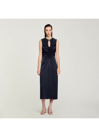 Robe longue en satin