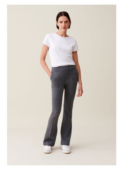 Pantalon flare près du corps gris