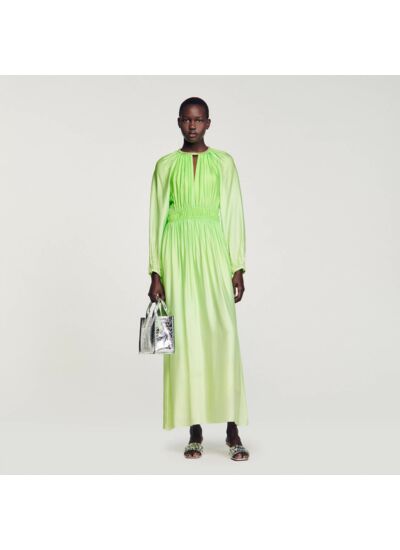 Robe longue à col strassé