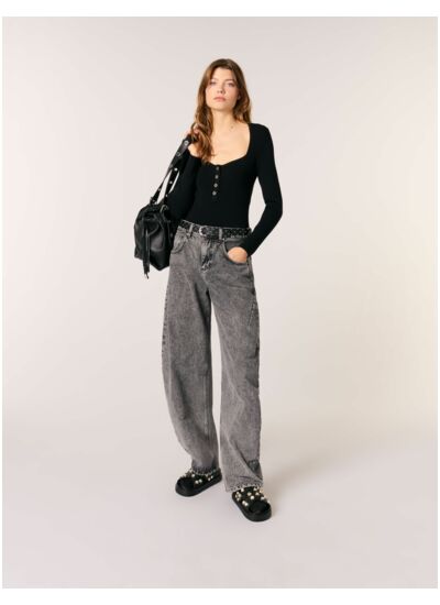 Pull décolleté en maille côtelée