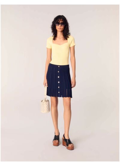 Jupe courte en maille tressée